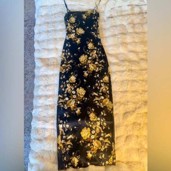 Reformation Dresses & Skirts - Reformation Frankie Silk Dress In Divinity, brand new, never worn, No flaws.